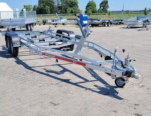 Remolque para barco nuevo B25 Longitud máxima del barco 7,3 m 2.500 kg